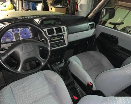 Зеленый Мицубиси Паджеро, объемом двигателя 1.8 л и пробегом 230 тыс. км за 1700 $, фото 6 на Automoto.ua