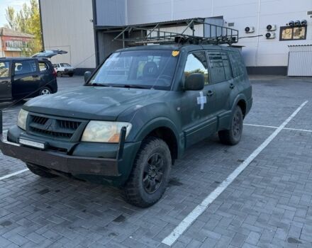 Зеленый Мицубиси Паджеро, объемом двигателя 3.2 л и пробегом 170 тыс. км за 3900 $, фото 1 на Automoto.ua