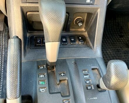 Зеленый Мицубиси Паджеро, объемом двигателя 3.2 л и пробегом 327 тыс. км за 5000 $, фото 6 на Automoto.ua