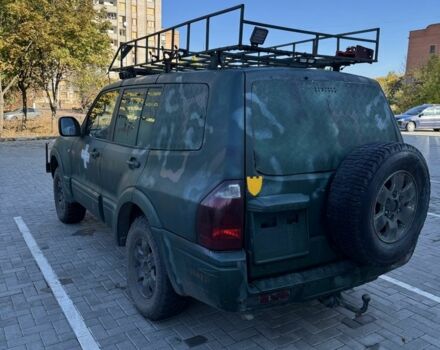 Зеленый Мицубиси Паджеро, объемом двигателя 3.2 л и пробегом 170 тыс. км за 3900 $, фото 2 на Automoto.ua