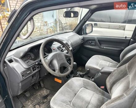 Зеленый Мицубиси Паджеро, объемом двигателя 2.5 л и пробегом 180 тыс. км за 6499 $, фото 2 на Automoto.ua