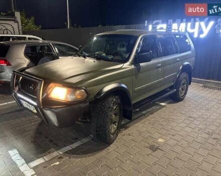 Зеленый Мицубиси Паджеро, объемом двигателя 3 л и пробегом 392 тыс. км за 7700 $, фото 5 на Automoto.ua