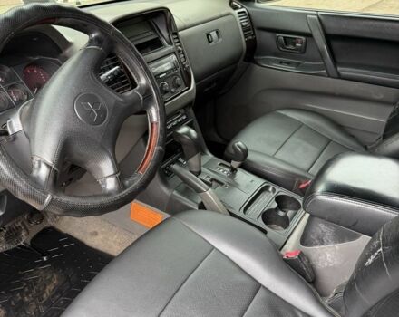 Зеленый Мицубиси Паджеро, объемом двигателя 3.2 л и пробегом 250 тыс. км за 6200 $, фото 4 на Automoto.ua