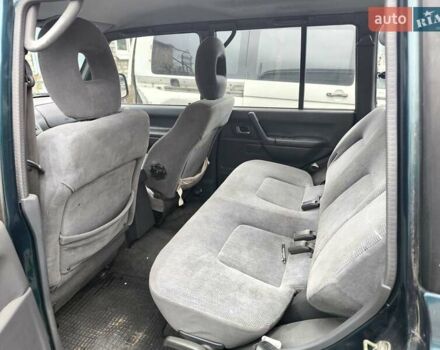 Зеленый Мицубиси Паджеро, объемом двигателя 2.5 л и пробегом 180 тыс. км за 6499 $, фото 5 на Automoto.ua