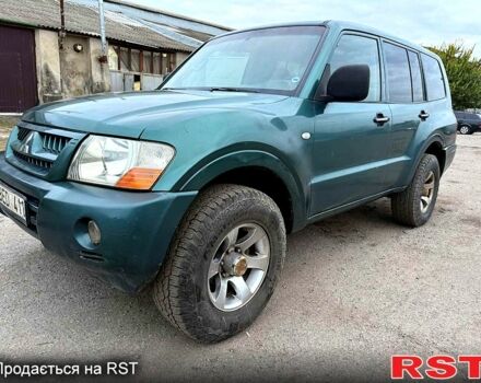 Зеленый Мицубиси Паджеро, объемом двигателя 2.5 л и пробегом 268 тыс. км за 3700 $, фото 2 на Automoto.ua