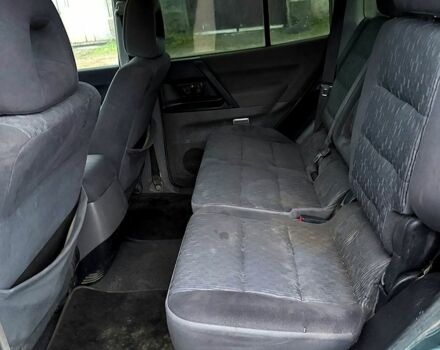 Зеленый Мицубиси Паджеро, объемом двигателя 2.5 л и пробегом 268 тыс. км за 3700 $, фото 6 на Automoto.ua