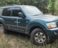 Зелений Міцубісі Паджеро, об'ємом двигуна 3.2 л та пробігом 260 тис. км за 4300 $, фото 1 на Automoto.ua