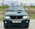 Зеленый Мицубиси Паджеро, объемом двигателя 2.5 л и пробегом 200 тыс. км за 3650 $, фото 2 на Automoto.ua