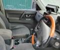 Зелений Міцубісі Паджеро, об'ємом двигуна 3.2 л та пробігом 260 тис. км за 4300 $, фото 2 на Automoto.ua