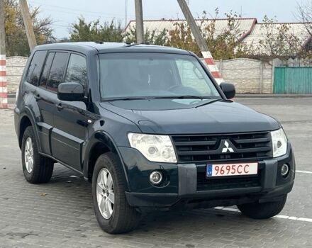 Зеленый Мицубиси Паджеро, объемом двигателя 3.2 л и пробегом 220 тыс. км за 7200 $, фото 4 на Automoto.ua