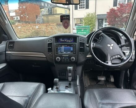 Мицубиси Паджеро 2007 в Яворове на Automoto.ua Зеленый Мицубиси Паджеро, объемом двигателя 3.2 л и пробегом 160 тыс. км за 6403 $, фото 5 на Automoto.ua