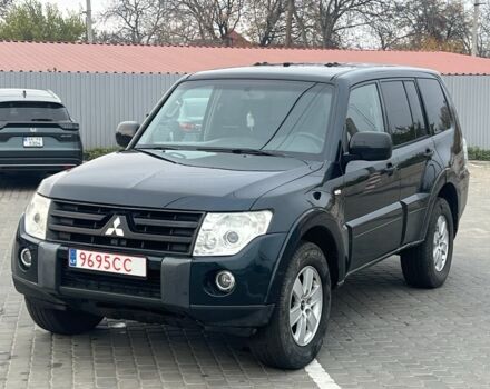 Зеленый Мицубиси Паджеро, объемом двигателя 3.2 л и пробегом 220 тыс. км за 7200 $, фото 2 на Automoto.ua