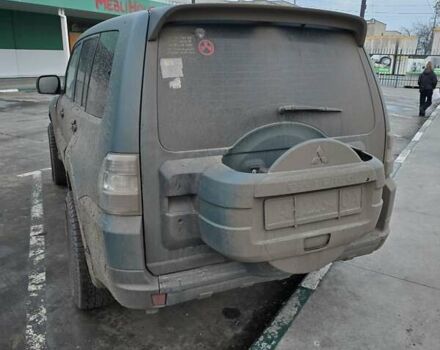 Зеленый Мицубиси Паджеро, объемом двигателя 3.2 л и пробегом 255 тыс. км за 13500 $, фото 3 на Automoto.ua