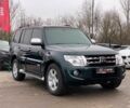 Зеленый Мицубиси Паджеро, объемом двигателя 3.2 л и пробегом 175 тыс. км за 22855 $, фото 2 на Automoto.ua