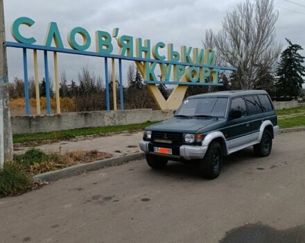 Зеленый Мицубиси Паджеро, объемом двигателя 2.5 л и пробегом 403 тыс. км за 5000 $, фото 1 на Automoto.ua