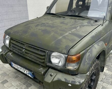 Зелений Міцубісі Паджеро, об'ємом двигуна 2.5 л та пробігом 450 тис. км за 3700 $, фото 1 на Automoto.ua