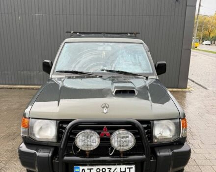 Зеленый Мицубиси Паджеро, объемом двигателя 2.8 л и пробегом 300 тыс. км за 6000 $, фото 1 на Automoto.ua