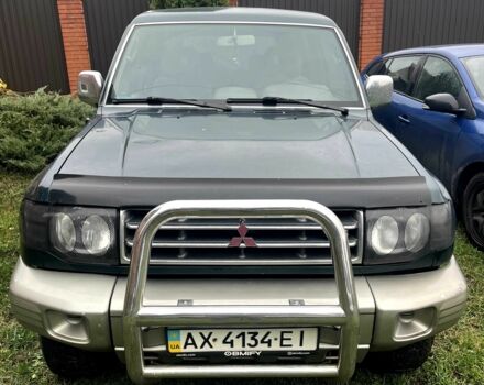 Зелений Міцубісі Паджеро, об'ємом двигуна 3 л та пробігом 197 тис. км за 5500 $, фото 1 на Automoto.ua