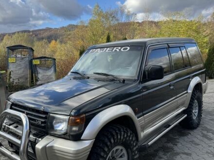 Зеленый Мицубиси Паджеро, объемом двигателя 3.5 л и пробегом 350 тыс. км за 5800 $, фото 1 на Automoto.ua