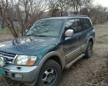 Зеленый Мицубиси Паджеро, объемом двигателя 3.2 л и пробегом 194 тыс. км за 5500 $, фото 1 на Automoto.ua