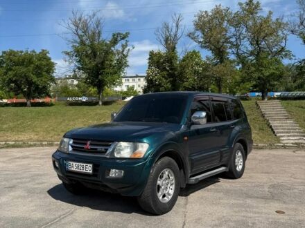 Міцубісі Паджеро 2001 у Кропивницькому (Кіровограді) на Automoto.ua Зелений Міцубісі Паджеро, об'ємом двигуна 3.2 л та пробігом 270 тис. км за 6500 $, фото 1 на Automoto.ua