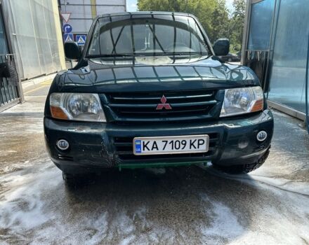 Зеленый Мицубиси Паджеро, объемом двигателя 3.2 л и пробегом 385 тыс. км за 7000 $, фото 1 на Automoto.ua