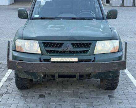 Зелений Міцубісі Паджеро, об'ємом двигуна 3.2 л та пробігом 170 тис. км за 3900 $, фото 1 на Automoto.ua