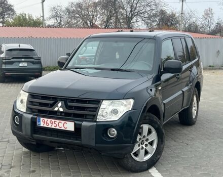 Зеленый Мицубиси Паджеро, объемом двигателя 3.2 л и пробегом 220 тыс. км за 7200 $, фото 1 на Automoto.ua