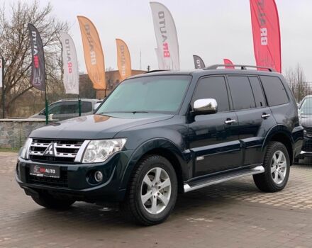 Зеленый Мицубиси Паджеро, объемом двигателя 3.2 л и пробегом 175 тыс. км за 22855 $, фото 1 на Automoto.ua