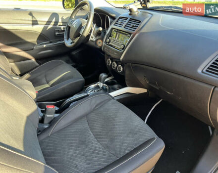 Серый Мицубиси РВР, объемом двигателя 2 л и пробегом 72 тыс. км за 11900 $, фото 12 на Automoto.ua