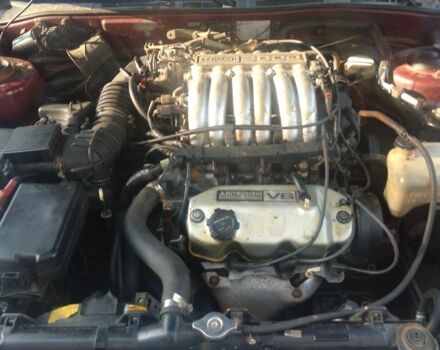 Красный Мицубиси Сигма, объемом двигателя 3 л и пробегом 375 тыс. км за 1500 $, фото 1 на Automoto.ua