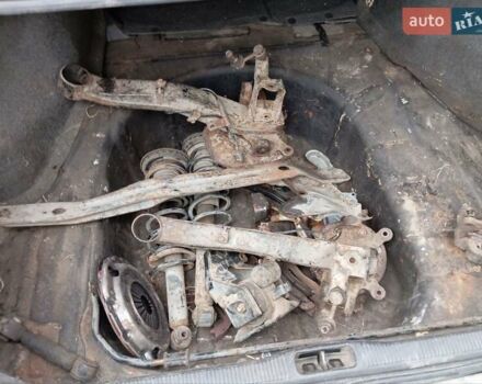 Мицубиси Сигма 1992 в Килие на Automoto.ua Серый Мицубиси Сигма, объемом двигателя 2.97 л и пробегом 300 тыс. км за 600 $, фото 4 на Automoto.ua