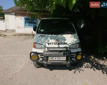 Білий Міцубісі Спейс Гір, об'ємом двигуна 2.4 л та пробігом 310 тис. км за 9995 $, фото 1 на Automoto.ua