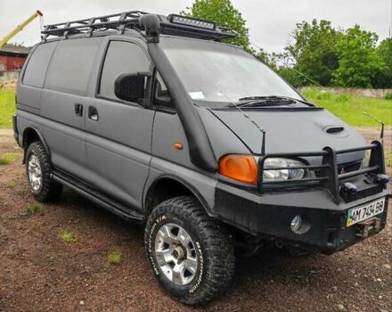 Серый Мицубиси Спейс Гир, объемом двигателя 2.5 л и пробегом 288 тыс. км за 11965 $, фото 8 на Automoto.ua