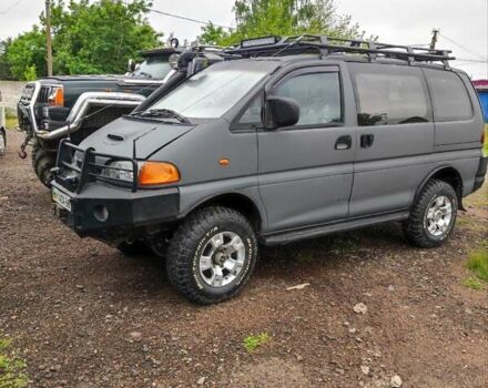 Серый Мицубиси Спейс Гир, объемом двигателя 2.5 л и пробегом 288 тыс. км за 11965 $, фото 9 на Automoto.ua