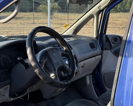 Синий Мицубиси Спейс Гир, объемом двигателя 2.5 л и пробегом 347 тыс. км за 3800 $, фото 12 на Automoto.ua