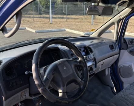 Синий Мицубиси Спейс Гир, объемом двигателя 2.5 л и пробегом 347 тыс. км за 3800 $, фото 15 на Automoto.ua