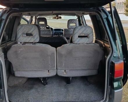 Зеленый Мицубиси Спейс Гир, объемом двигателя 2 л и пробегом 440 тыс. км за 3800 $, фото 3 на Automoto.ua