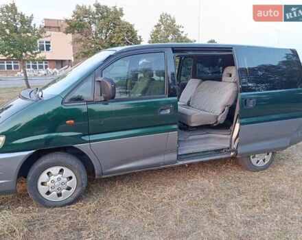 Зеленый Мицубиси Спейс Гир, объемом двигателя 2 л и пробегом 440 тыс. км за 3800 $, фото 9 на Automoto.ua