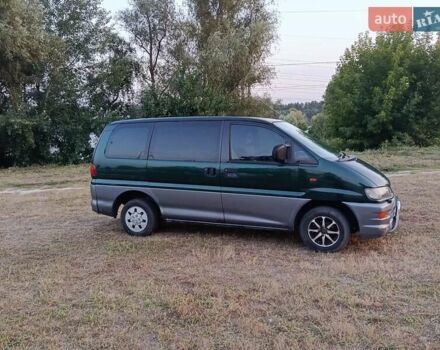 Зеленый Мицубиси Спейс Гир, объемом двигателя 2 л и пробегом 440 тыс. км за 3800 $, фото 10 на Automoto.ua