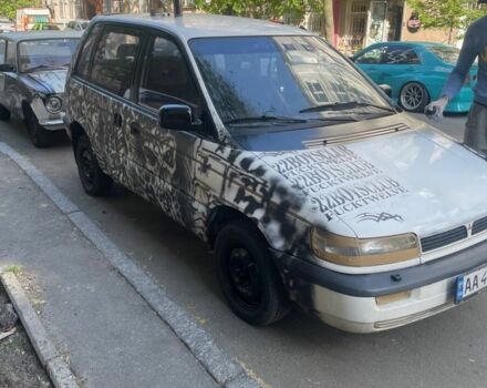 Білий Міцубісі Спейс Раннер, об'ємом двигуна 1.8 л та пробігом 377 тис. км за 2000 $, фото 1 на Automoto.ua