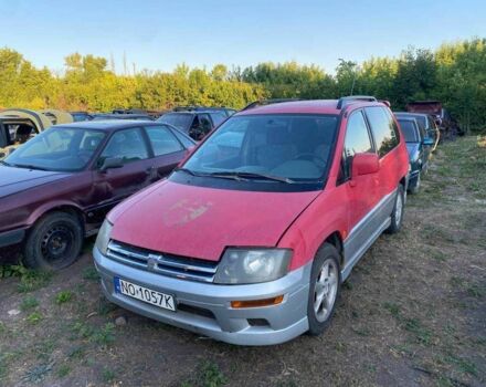 Червоний Міцубісі Спейс Раннер, об'ємом двигуна 1.8 л та пробігом 1000 тис. км за 1250 $, фото 1 на Automoto.ua