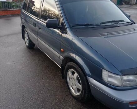 Синій Міцубісі Спейс Раннер, об'ємом двигуна 1.8 л та пробігом 390 тис. км за 2700 $, фото 3 на Automoto.ua