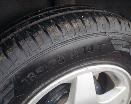 Синій Міцубісі Спейс Раннер, об'ємом двигуна 1.8 л та пробігом 390 тис. км за 2700 $, фото 14 на Automoto.ua