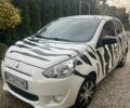 Белый Мицубиси Спейс Стар, объемом двигателя 1 л и пробегом 159 тыс. км за 5203 $, фото 1 на Automoto.ua