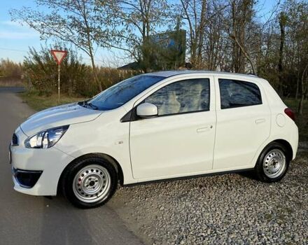 Белый Мицубиси Спейс Стар, объемом двигателя 1 л и пробегом 147 тыс. км за 6950 $, фото 3 на Automoto.ua