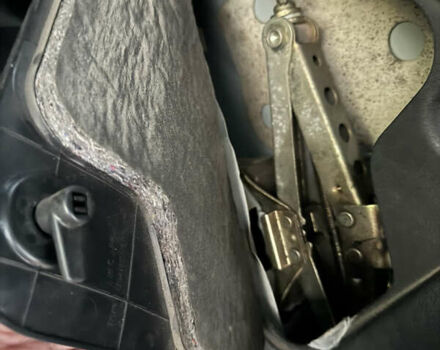 Белый Мицубиси Спейс Стар, объемом двигателя 1.6 л и пробегом 319 тыс. км за 2950 $, фото 10 на Automoto.ua