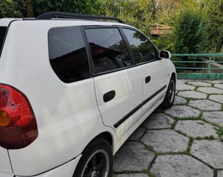 Белый Мицубиси Спейс Стар, объемом двигателя 1.6 л и пробегом 251 тыс. км за 2600 $, фото 1 на Automoto.ua