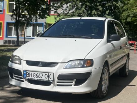 Міцубісі Спейс Стар 2004 у Одесі на Automoto.ua Білий Міцубісі Спейс Стар, об'ємом двигуна 1.6 л та пробігом 224 тис. км за 2850 $, фото 1 на Automoto.ua