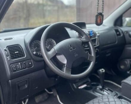 Чорний Міцубісі Спейс Стар, об'ємом двигуна 1.58 л та пробігом 280 тис. км за 4500 $, фото 3 на Automoto.ua